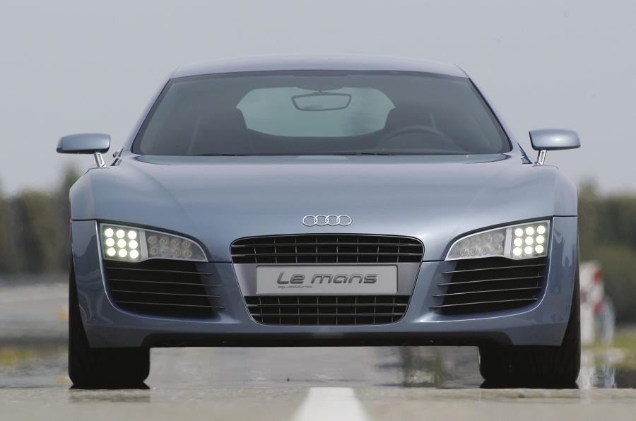  Audi R8 Le Mans Quattro Concept 2003 года  (фото 3 из 42)